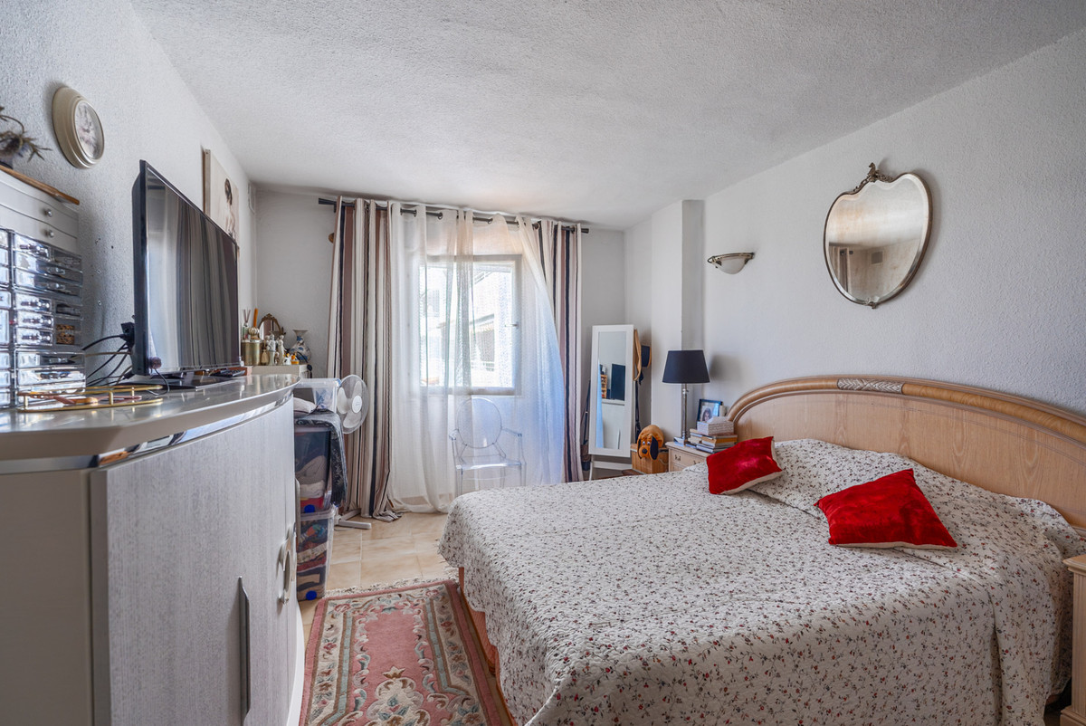 Appartement te koop in Atalaya | 2 slaapkamers H5255632