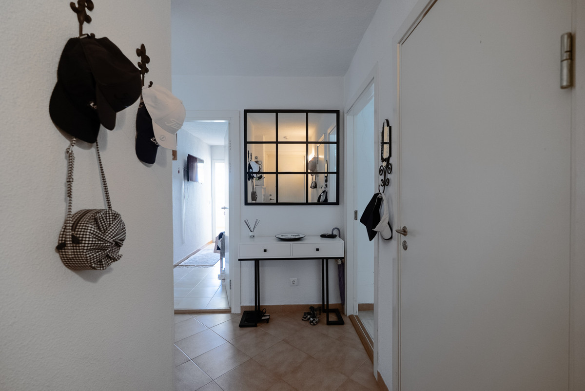 Appartement te koop in Atalaya | 2 slaapkamers H5255632