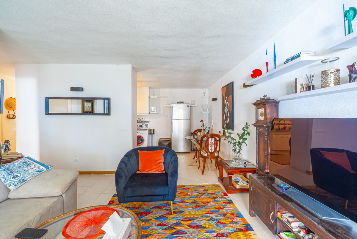 Appartement te koop in Atalaya | 2 slaapkamers H5255632