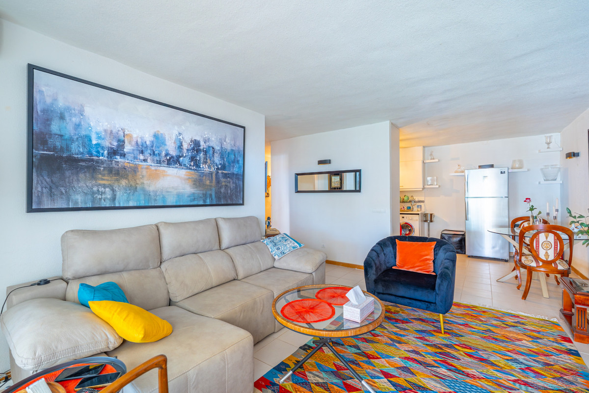 Appartement te koop in Atalaya | 2 slaapkamers H5255632