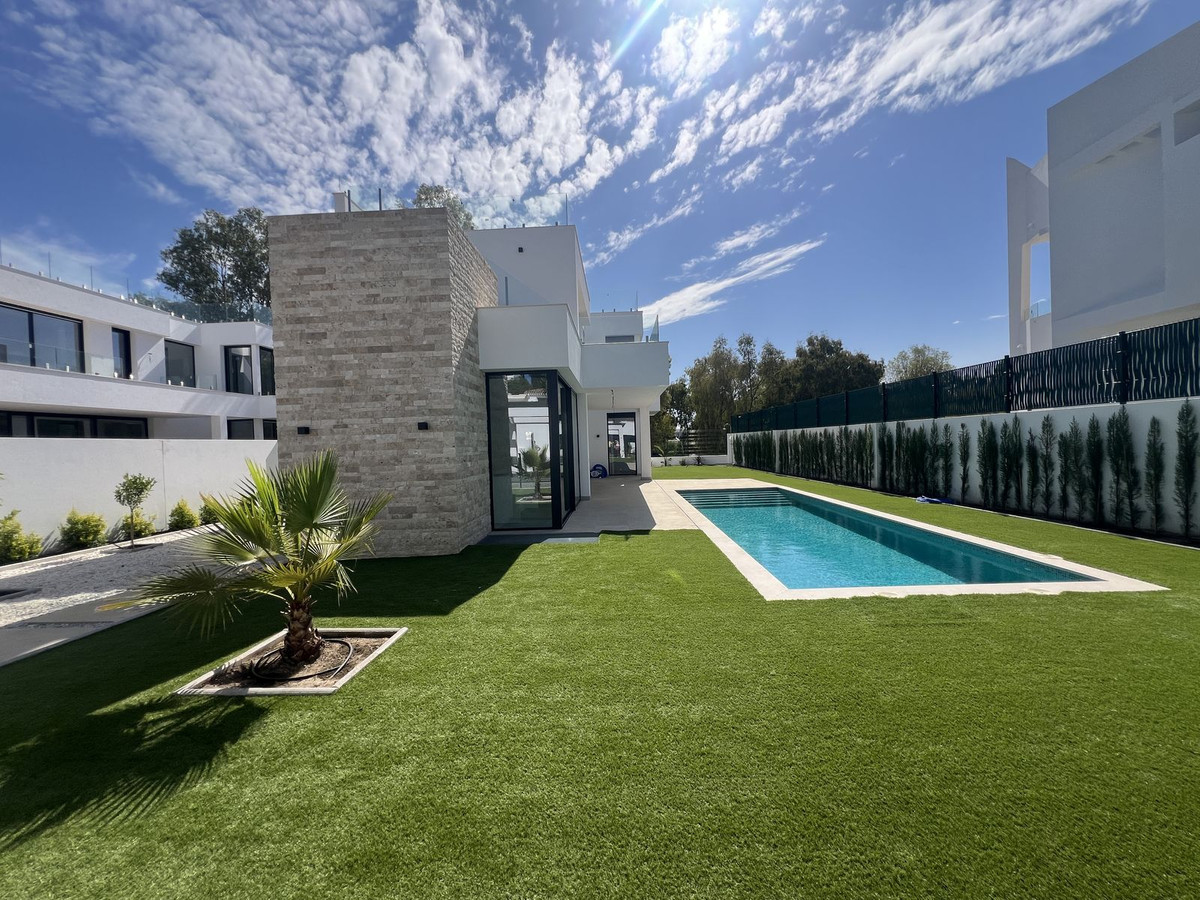 Huis te koop in Atalaya | 5 slaapkamers H5272309