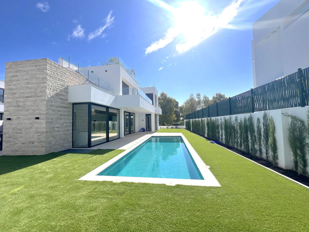 Huis te koop in Atalaya | 5 slaapkamers H5272309