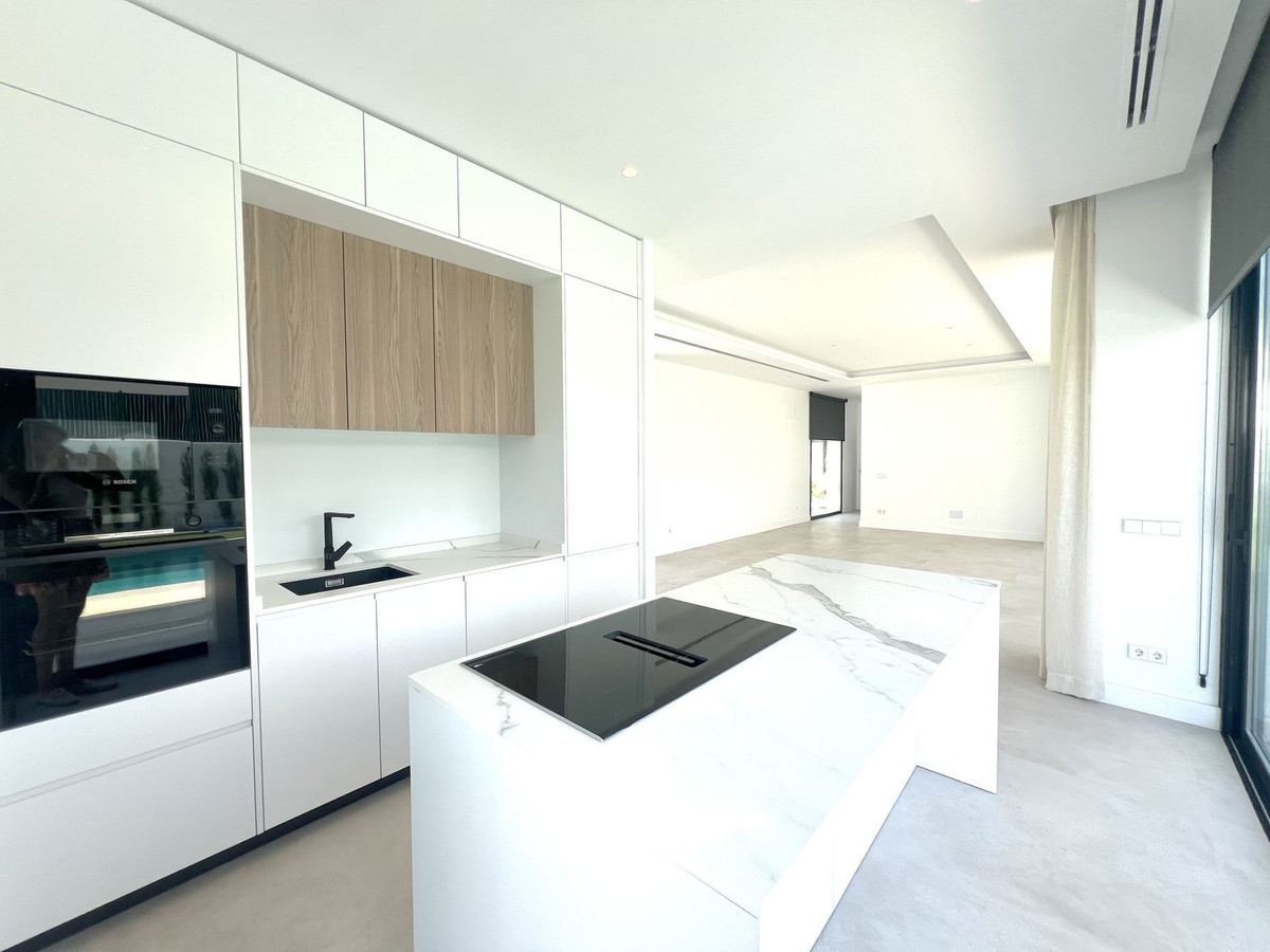 Huis te koop in Atalaya | 5 slaapkamers H5272309