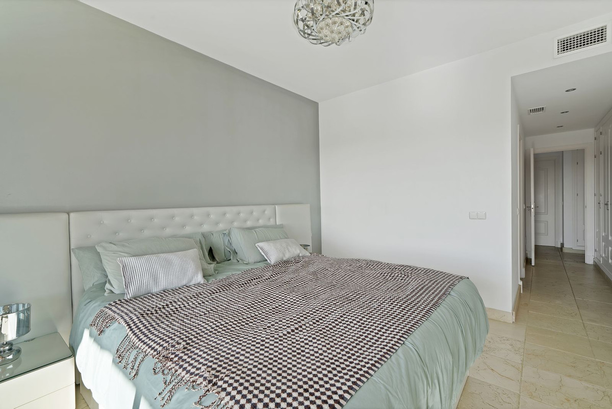 Appartement te koop in Atalaya | 2 slaapkamers H5294488