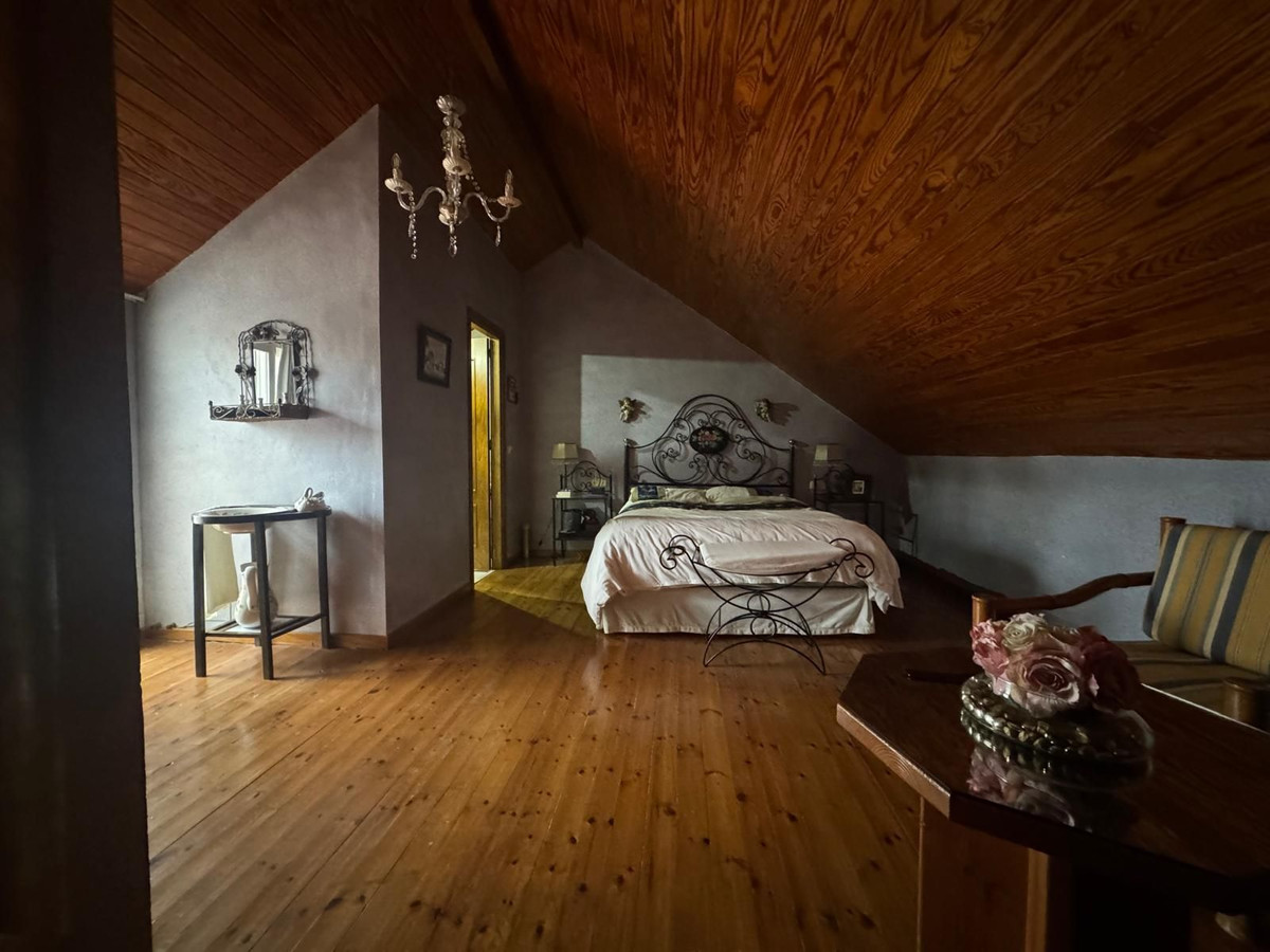 Appartement te koop in Atalaya | 4 slaapkamers H5319535