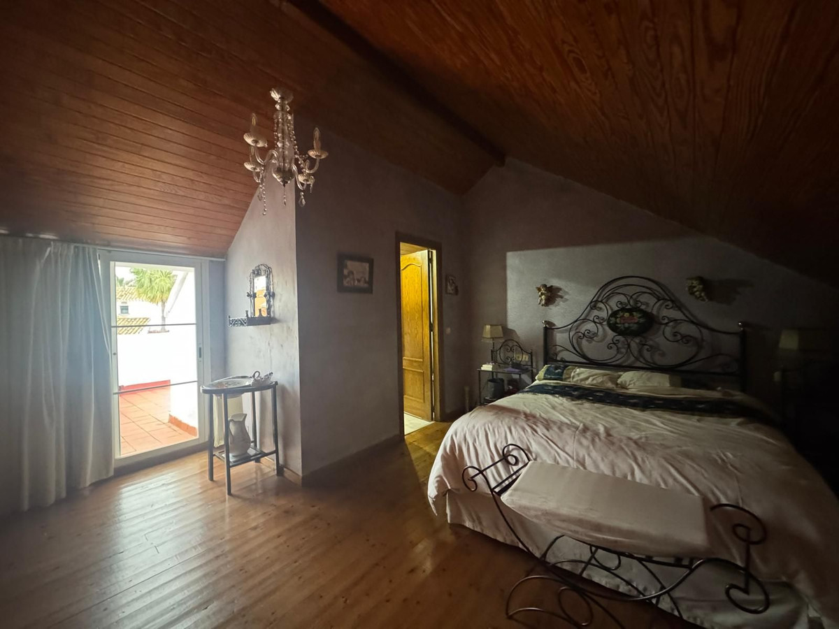 Appartement te koop in Atalaya | 4 slaapkamers H5319535