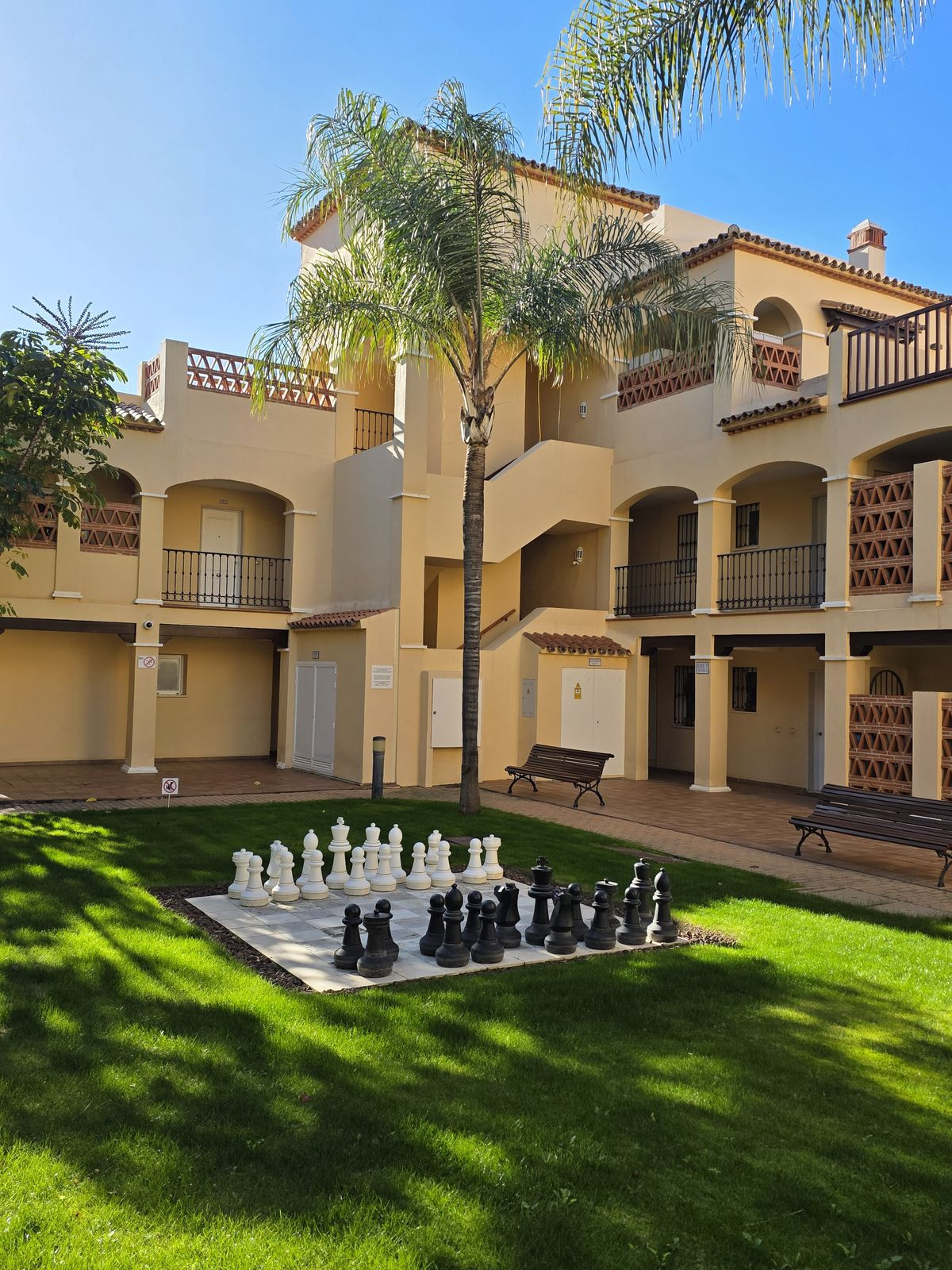 Appartement te koop in Atalaya | 2 slaapkamers H5325256