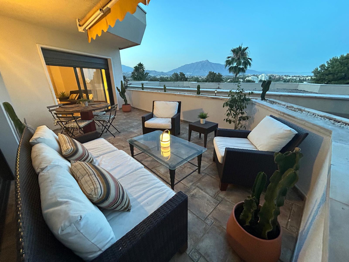 Appartement te koop in Atalaya | 2 slaapkamers H5349787