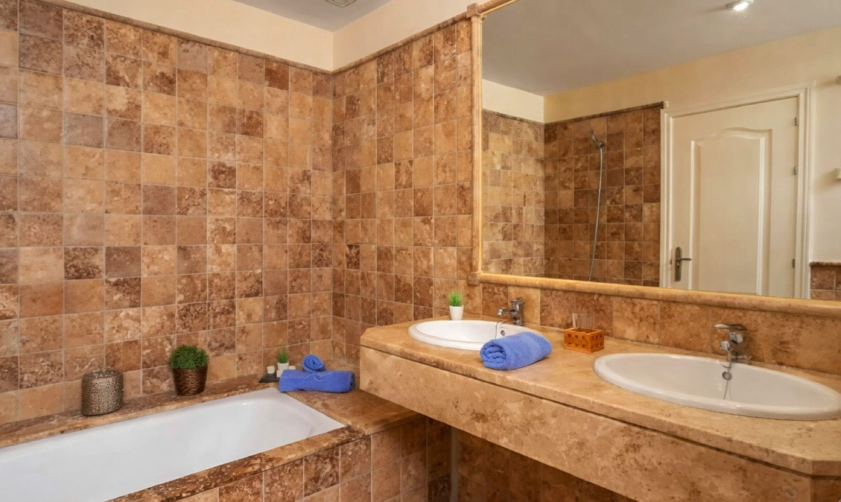 Appartement te koop in Atalaya | 2 slaapkamers H5350210