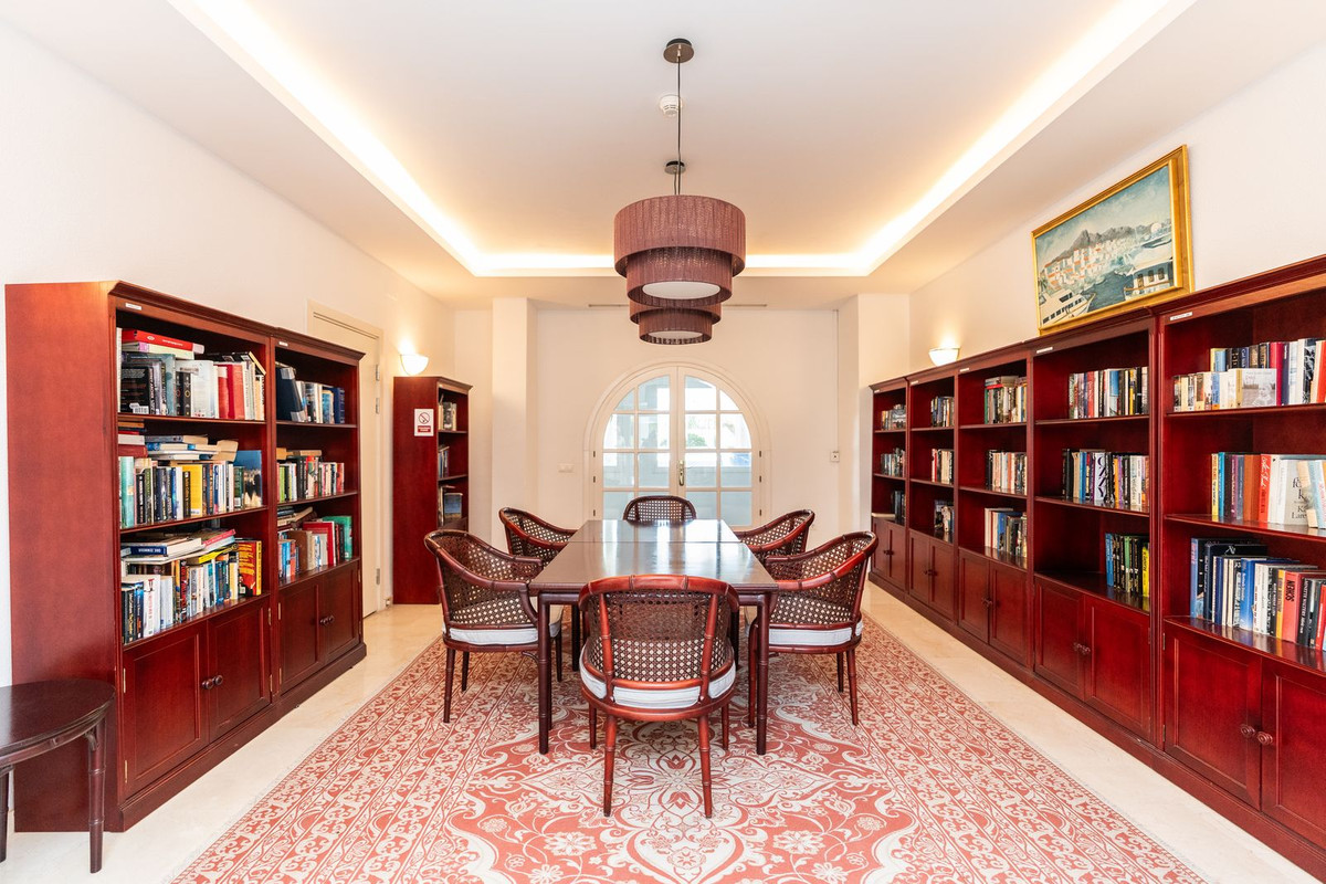 Appartement te koop in Atalaya | 2 slaapkamers H5361355