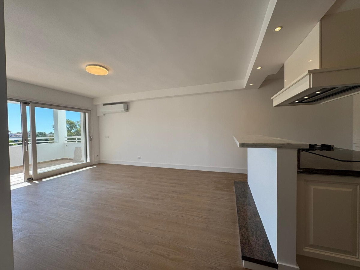 Appartement te koop in Atalaya | 2 slaapkamers H5373952