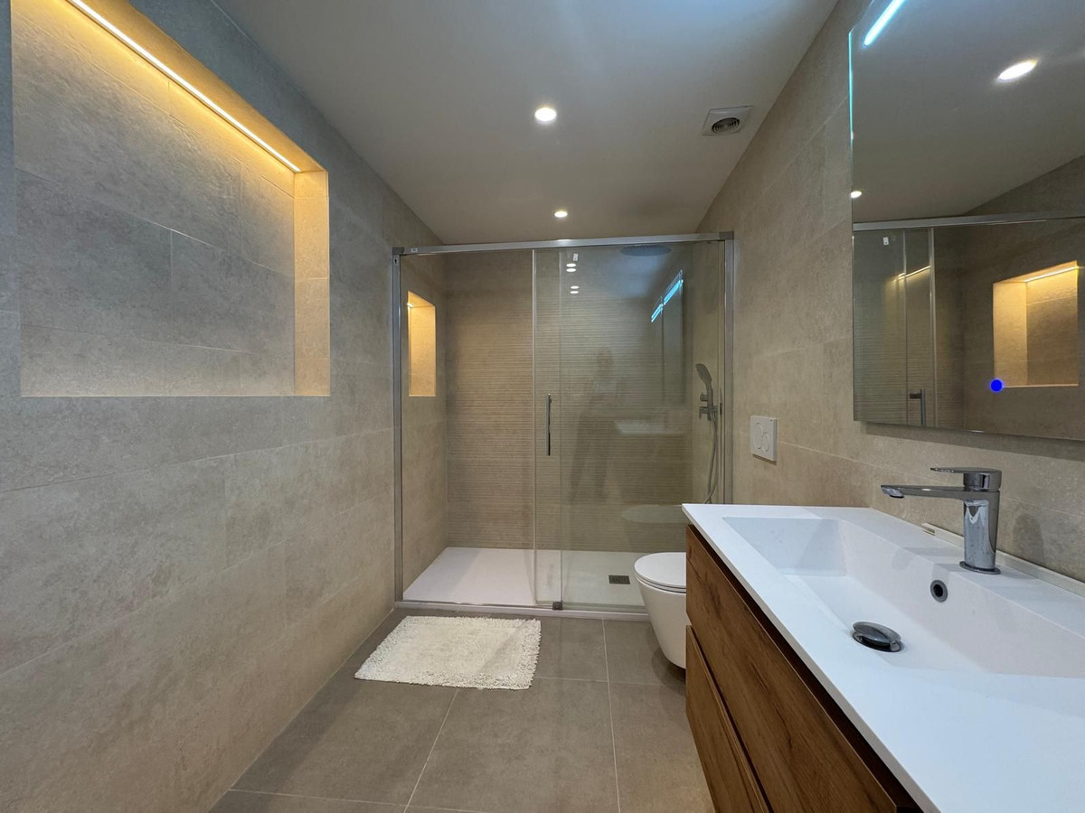 Appartement te koop in Atalaya | 2 slaapkamers H5373952