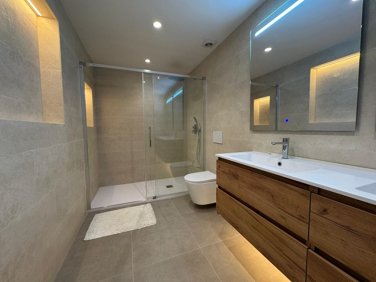 Appartement te koop in Atalaya | 2 slaapkamers H5373952