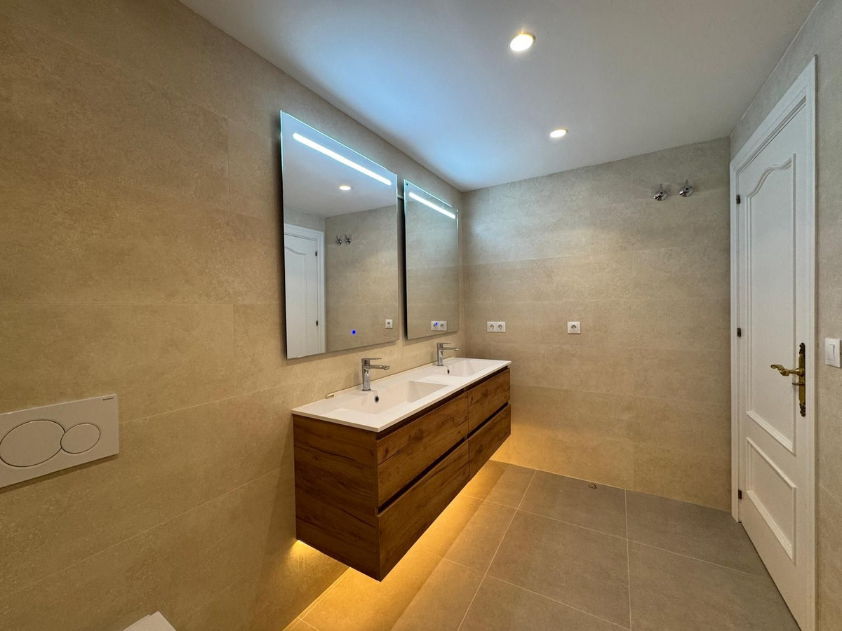 Appartement te koop in Atalaya | 2 slaapkamers H5373952