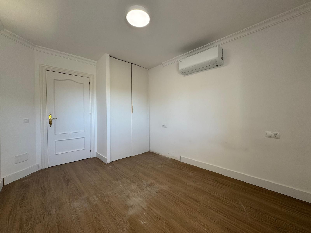 Appartement te koop in Atalaya | 2 slaapkamers H5373952