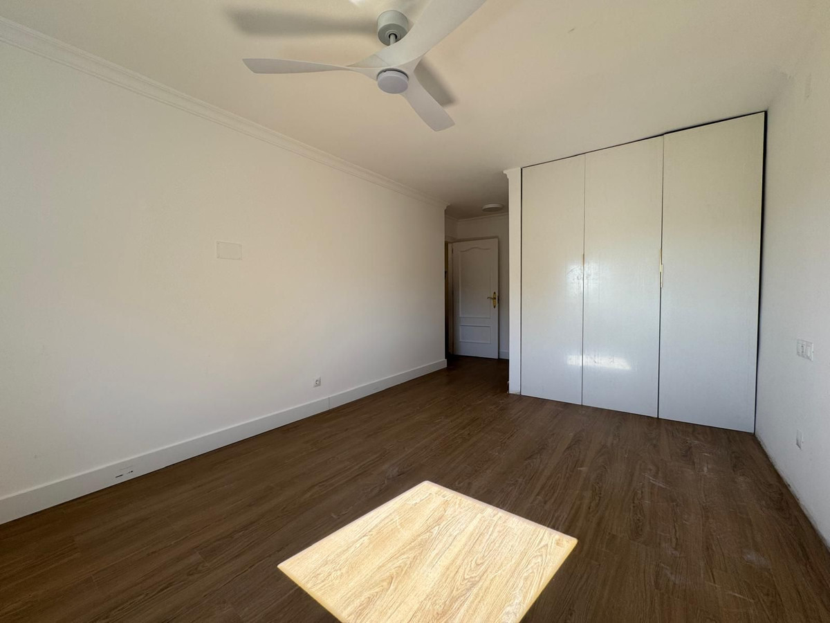 Appartement te koop in Atalaya | 2 slaapkamers H5373952