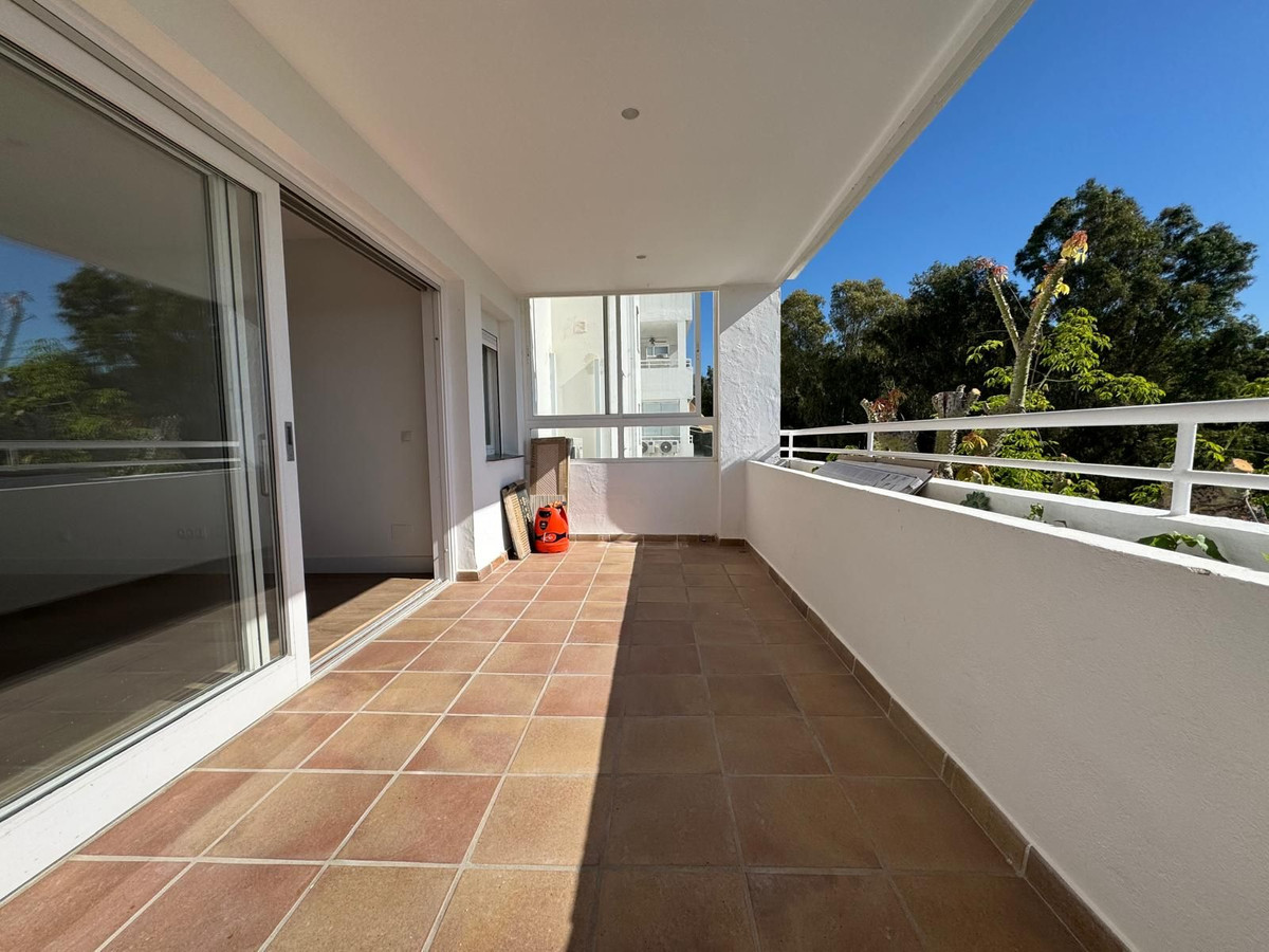 Appartement te koop in Atalaya | 2 slaapkamers H5373952