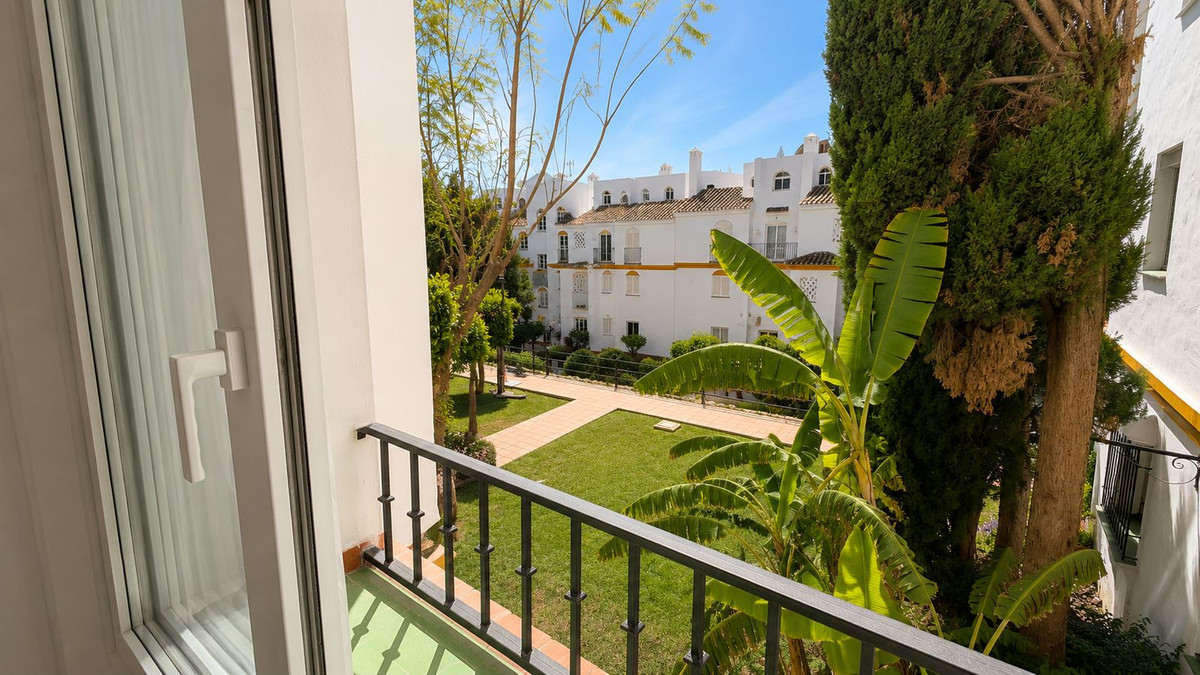 Appartement te koop in Atalaya | 2 slaapkamers H5375974