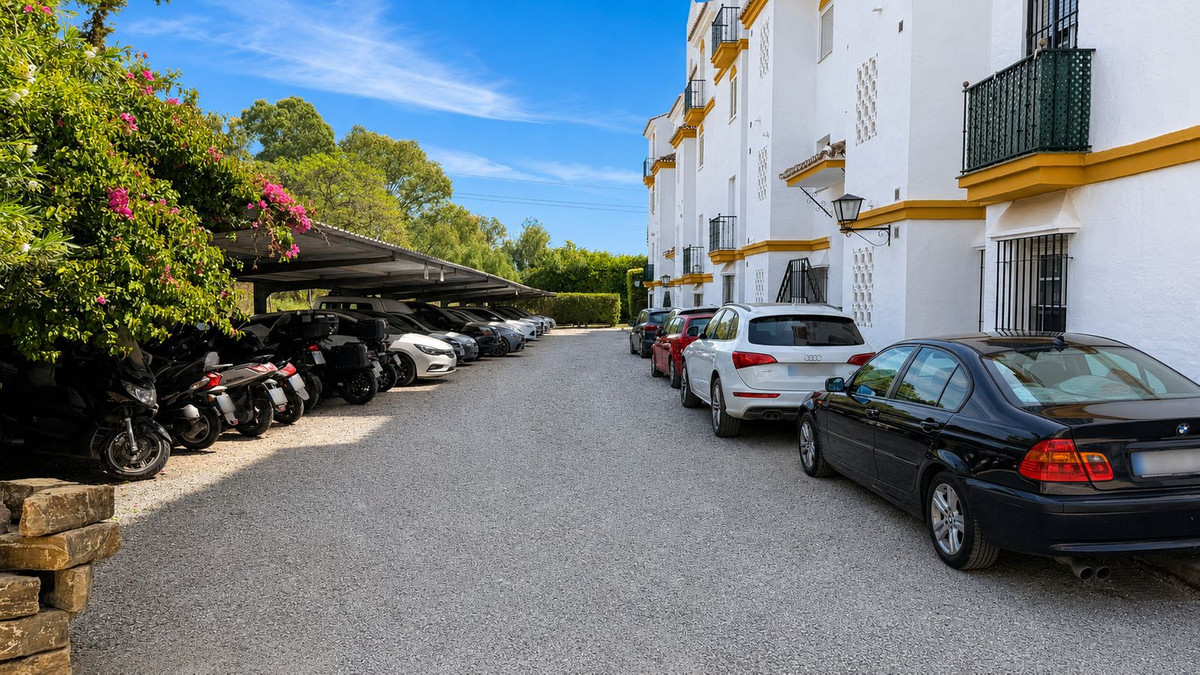 Appartement te koop in Atalaya | 2 slaapkamers H5375974