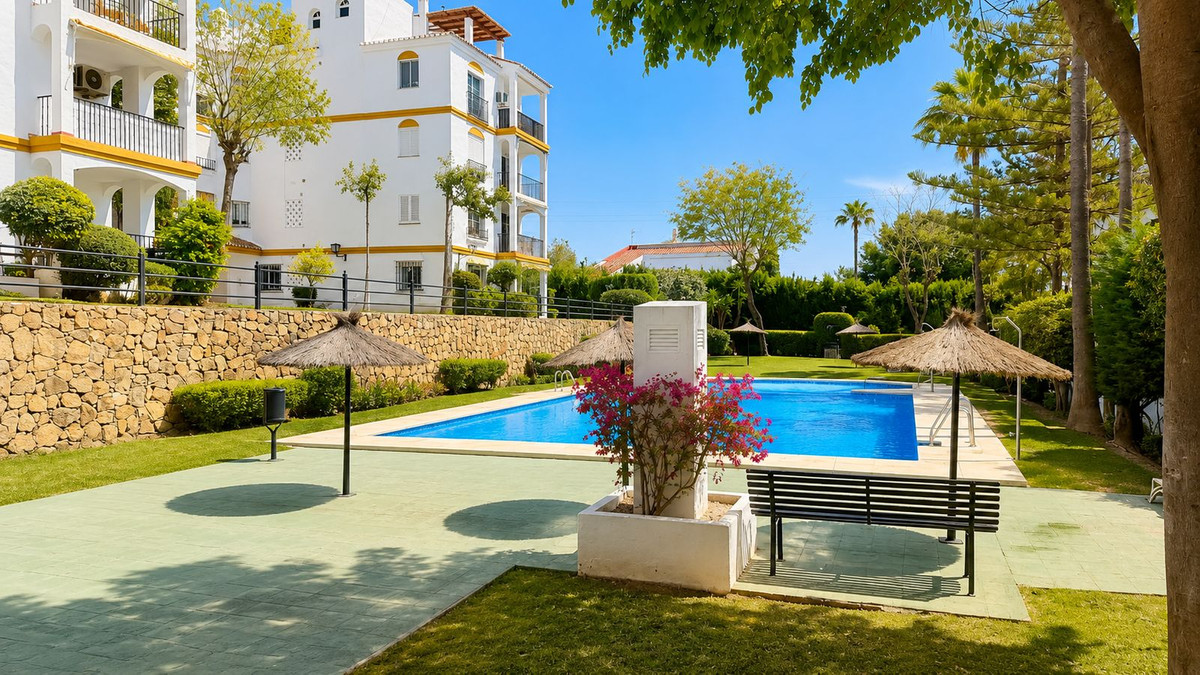 Appartement te koop in Atalaya | 2 slaapkamers H5375974