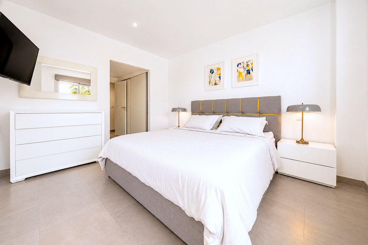 Appartement te koop in Atalaya | 3 slaapkamers H5402224
