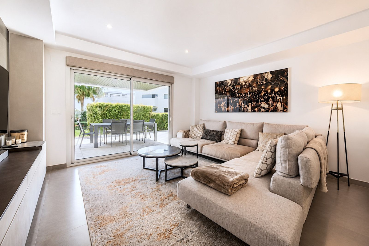 Appartement te koop in Atalaya | 3 slaapkamers H5402224