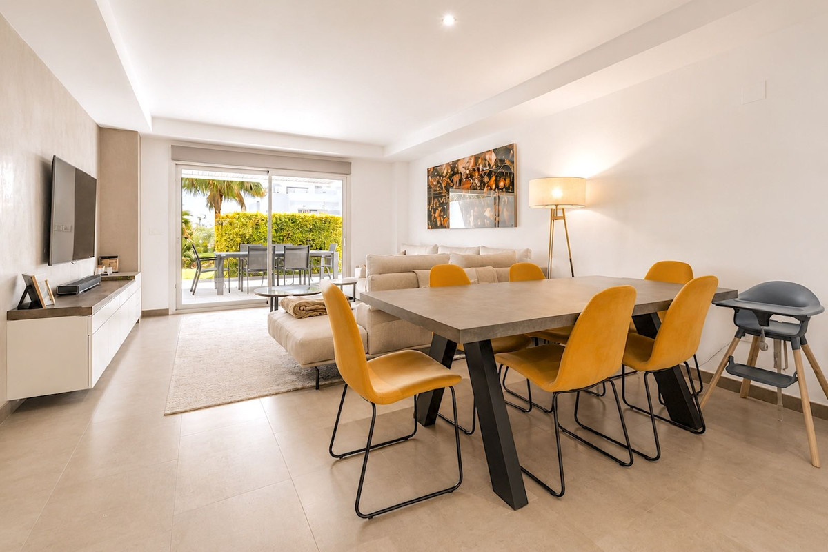 Appartement te koop in Atalaya | 3 slaapkamers H5402224