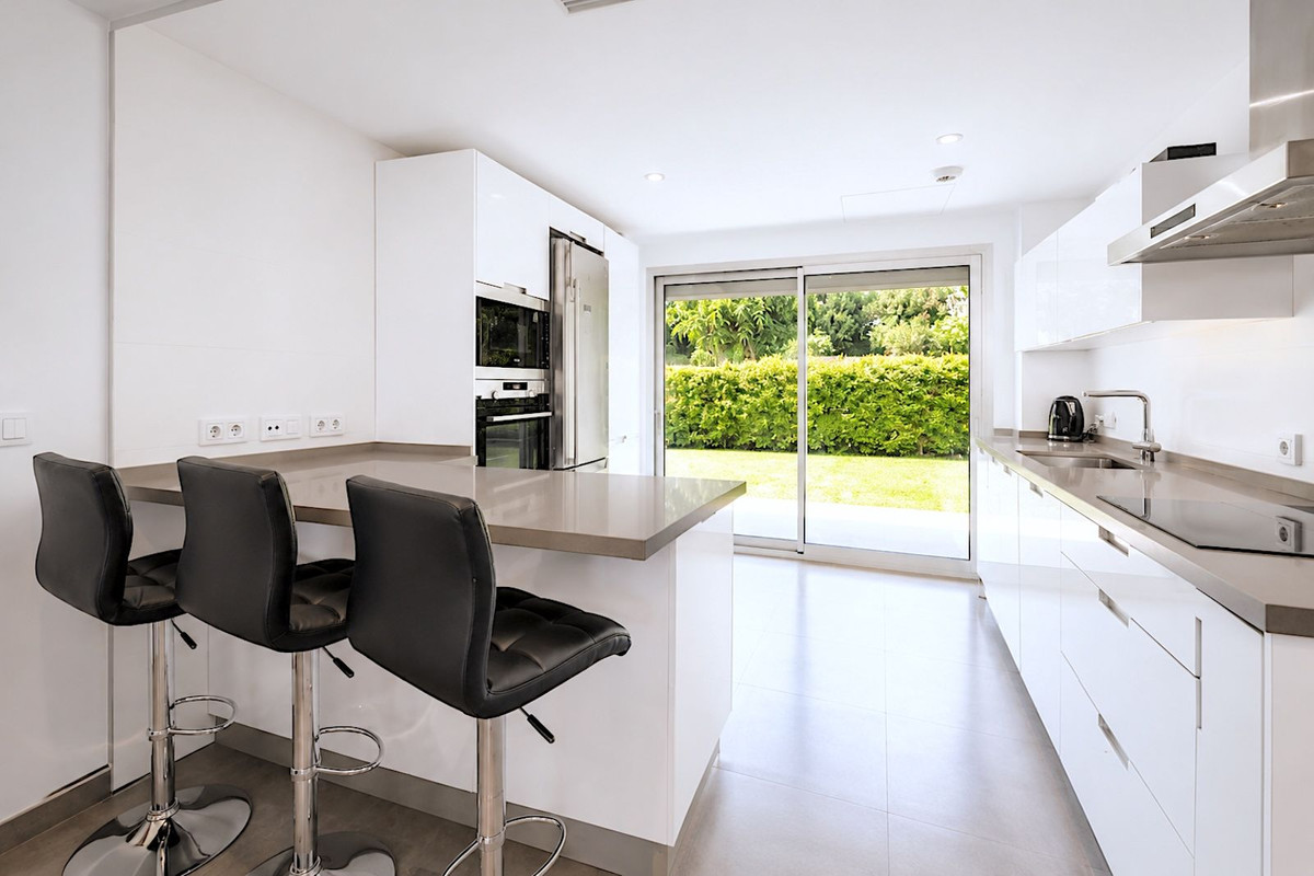 Appartement te koop in Atalaya | 3 slaapkamers H5402224