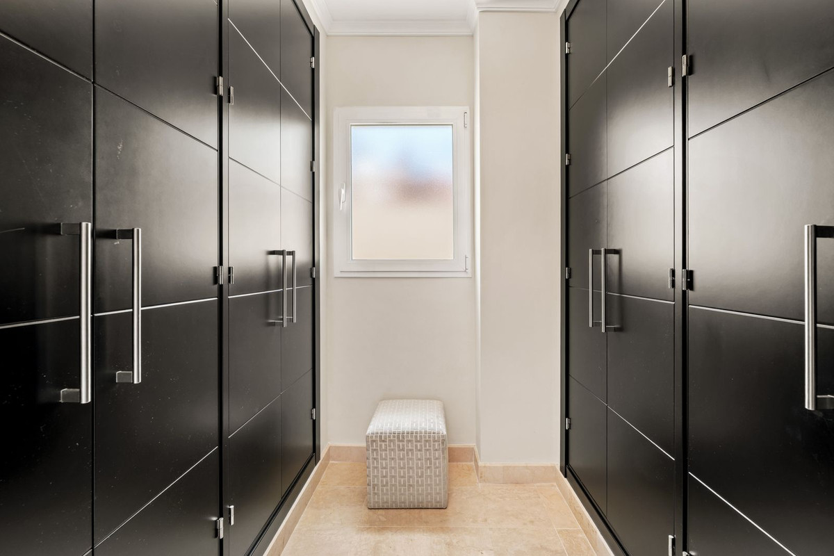 Appartement te koop in Atalaya | 2 slaapkamers H5422156