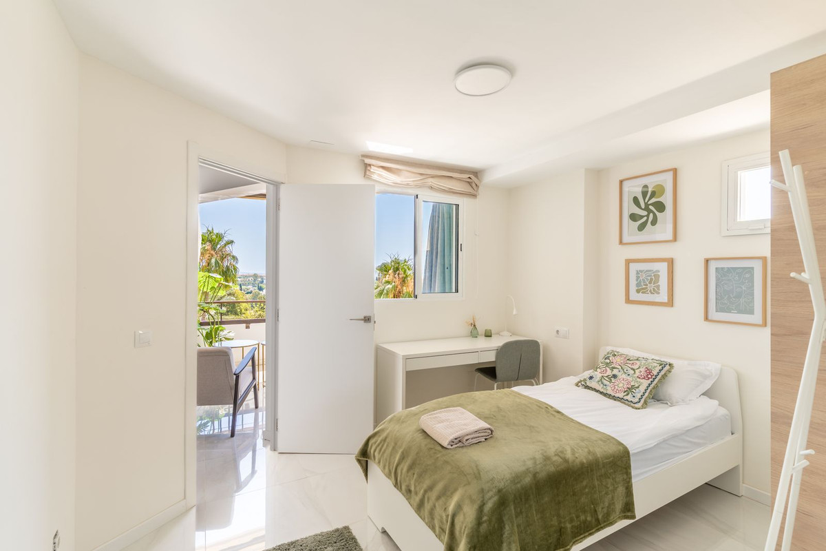 Appartement te koop in Atalaya | 2 slaapkamers H5425960