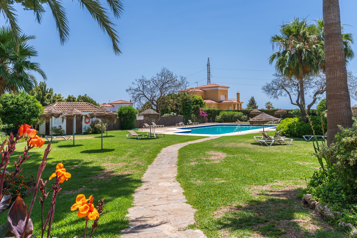Appartement te koop in Atalaya | 2 slaapkamers H5425960