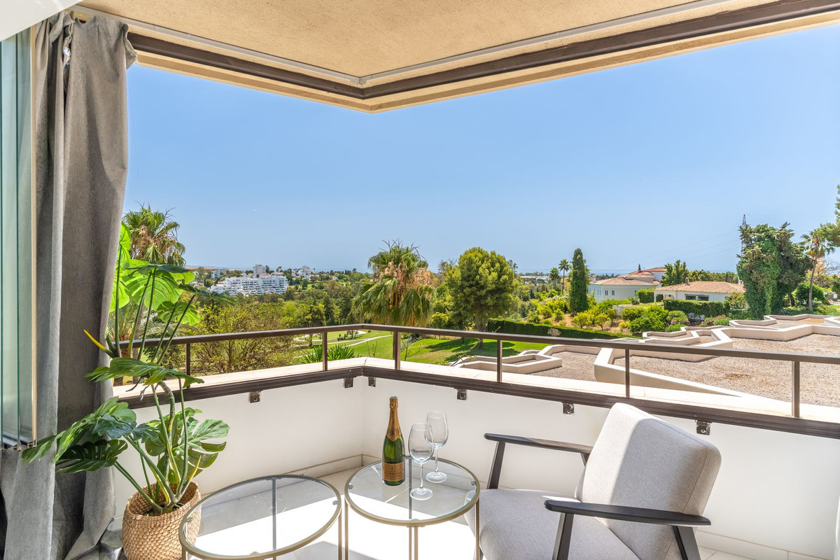 Appartement te koop in Atalaya | 2 slaapkamers H5425960