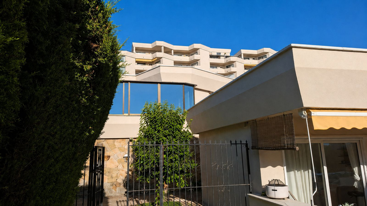 Appartement te koop in Atalaya | 1 slaapkamers H5437372