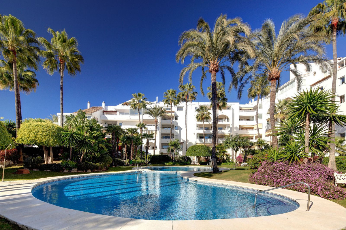 Appartement te koop in Atalaya | 2 slaapkamers H5444365