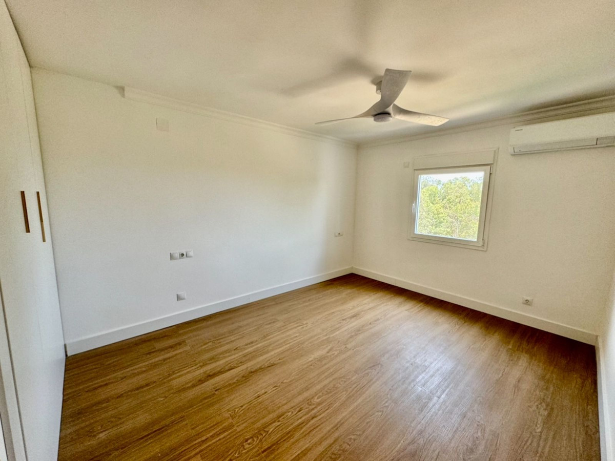 Appartement te koop in Atalaya | 2 slaapkamers H5444365