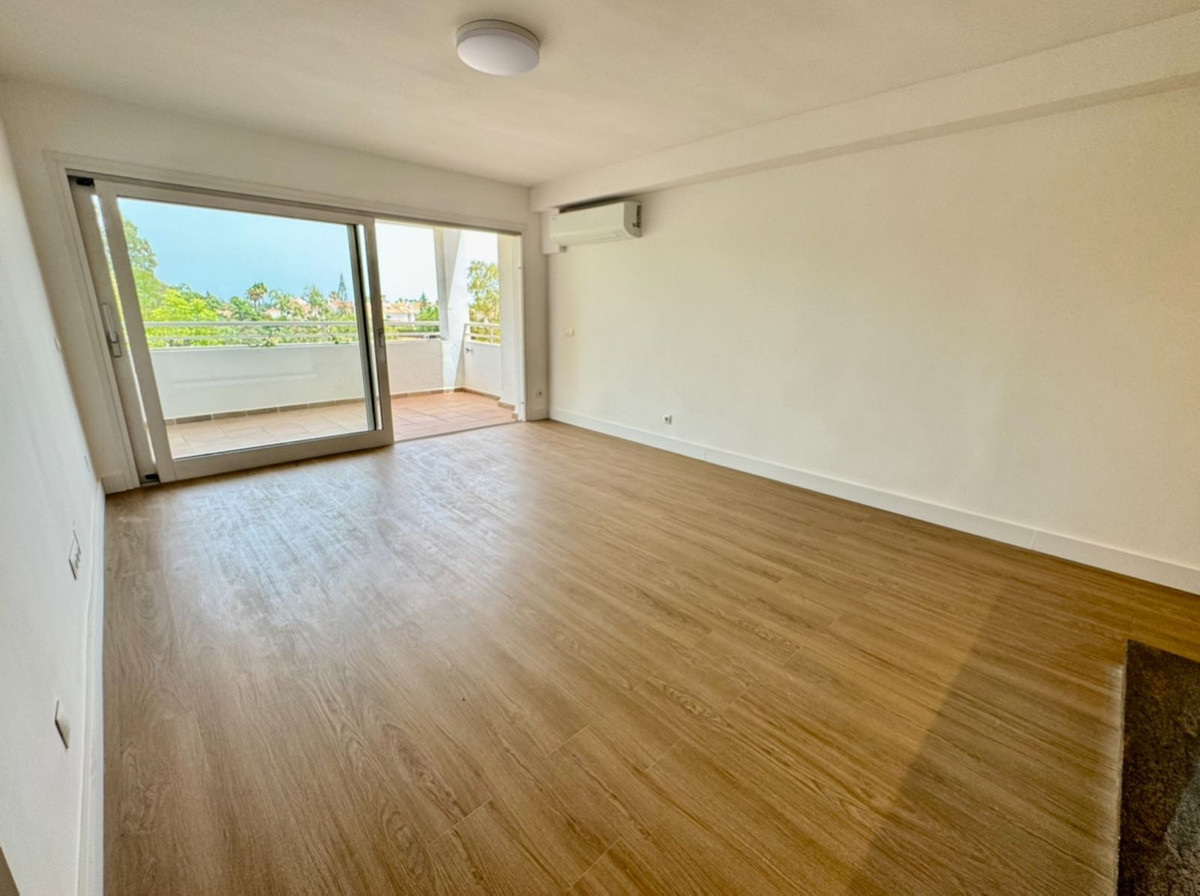 Appartement te koop in Atalaya | 2 slaapkamers H5444365