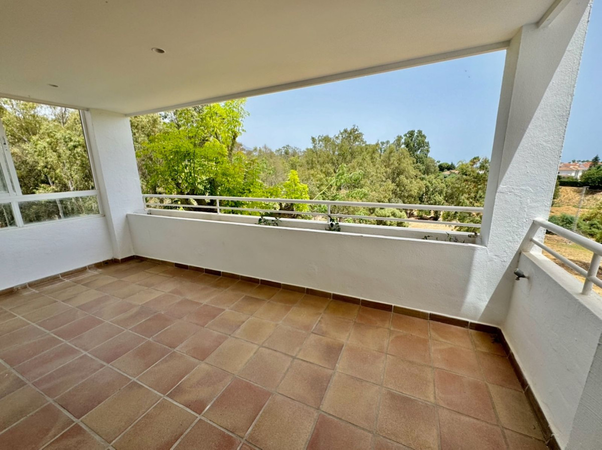 Appartement te koop in Atalaya | 2 slaapkamers H5444365