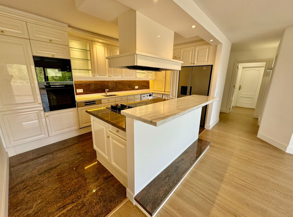 Appartement te koop in Atalaya | 2 slaapkamers H5444365