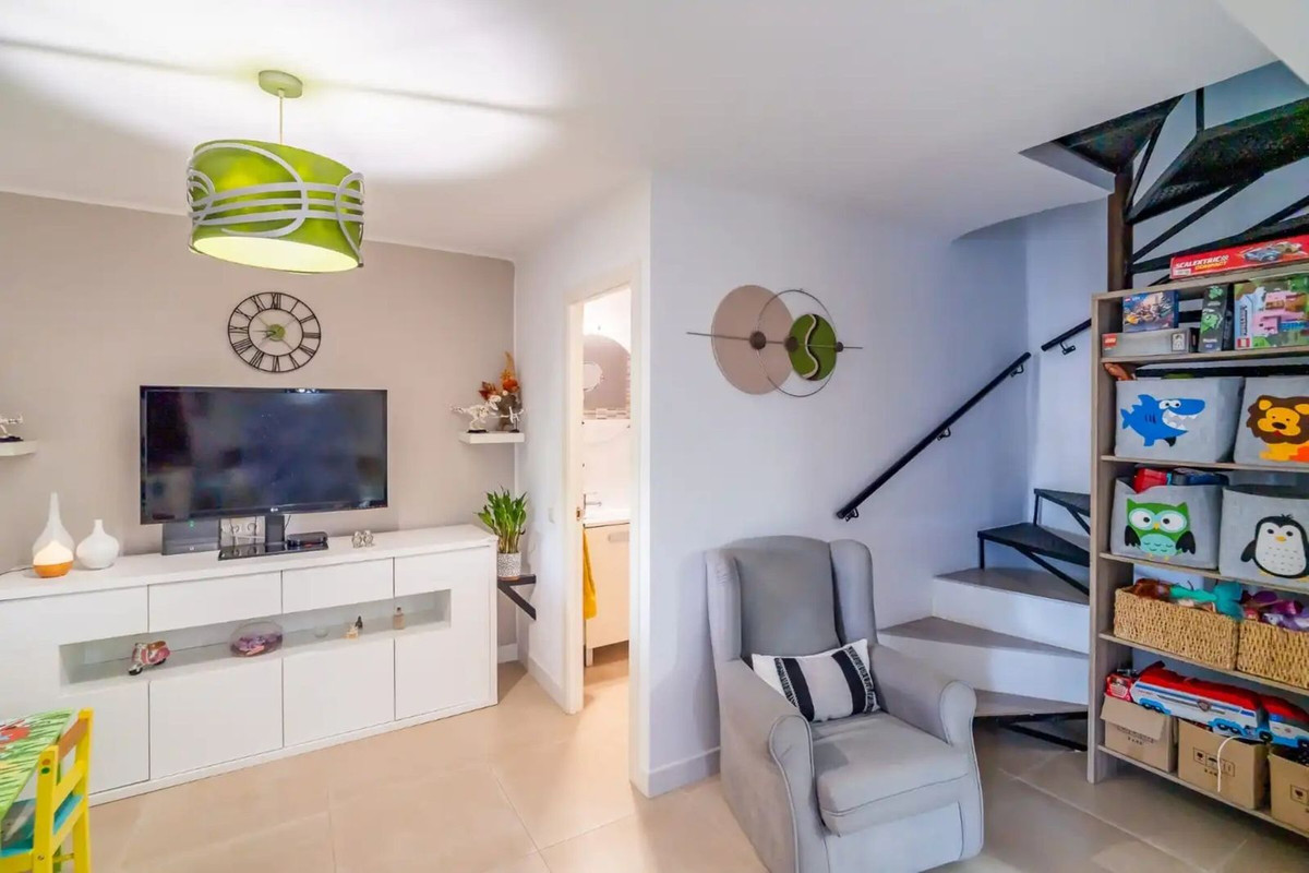 Appartement te koop in Atalaya | 2 slaapkamers H5461549