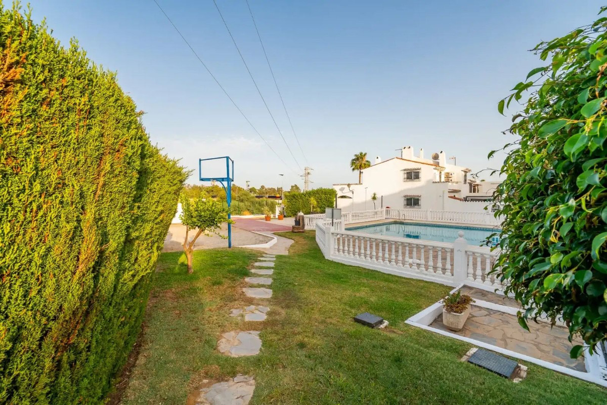 Appartement te koop in Atalaya | 2 slaapkamers H5461549