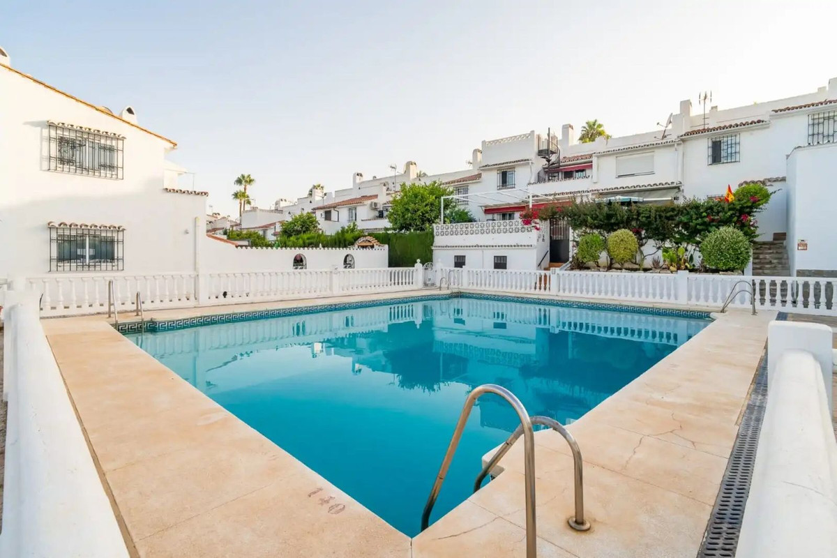 Appartement te koop in Atalaya | 2 slaapkamers H5461549