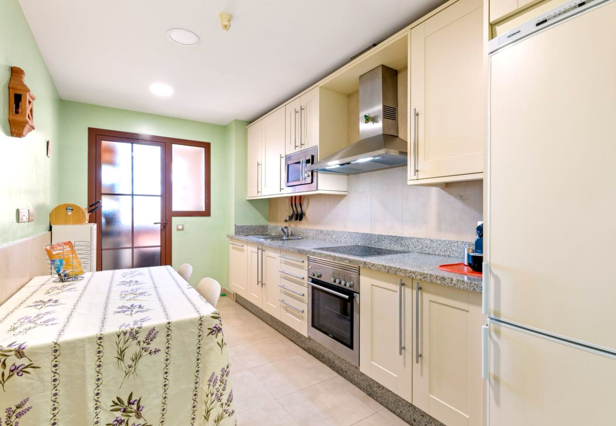 Appartement te koop in Atalaya | 2 slaapkamers H5487886