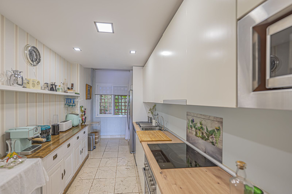 Appartement te koop in Atalaya | 2 slaapkamers H5495068