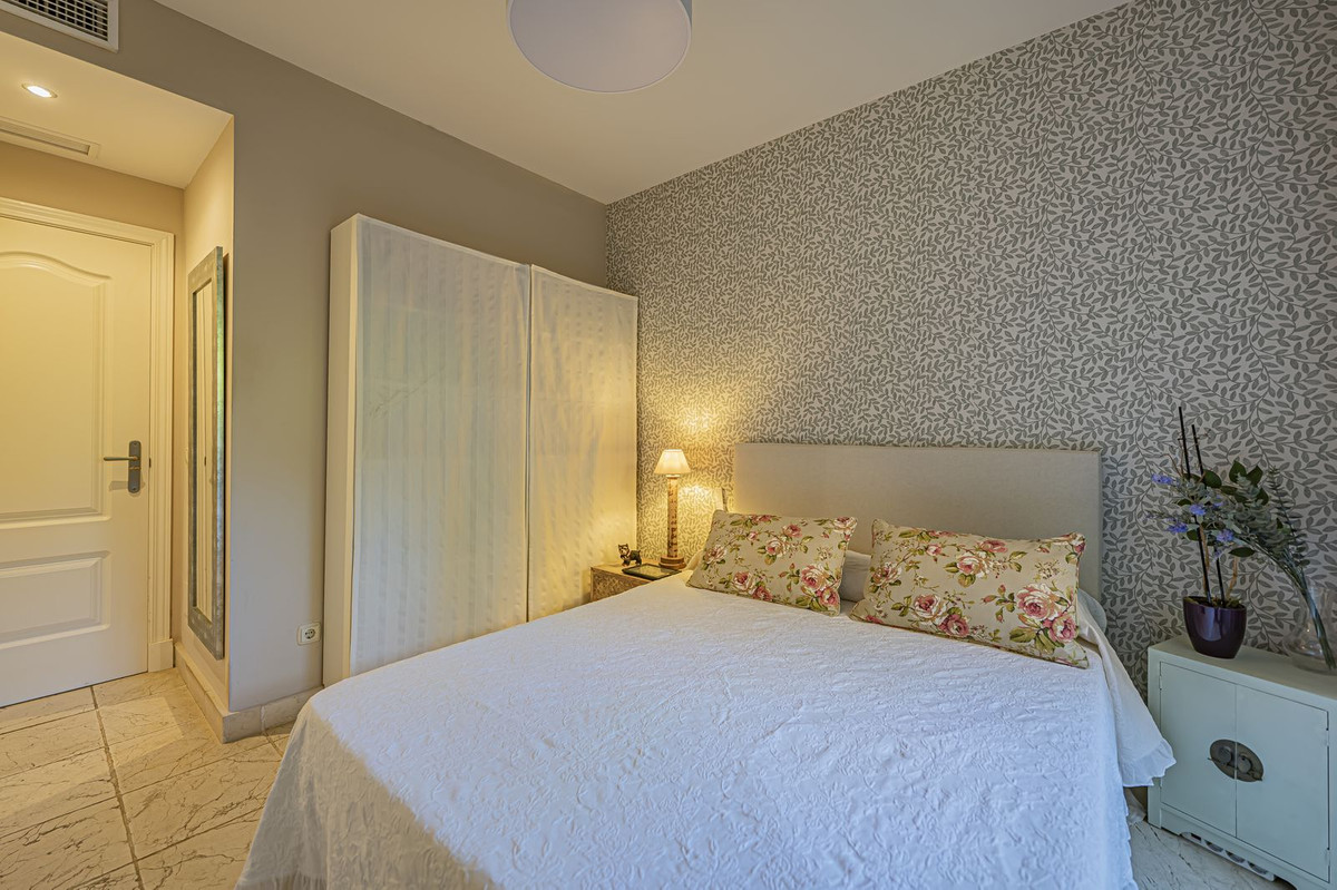 Appartement te koop in Atalaya | 2 slaapkamers H5495068
