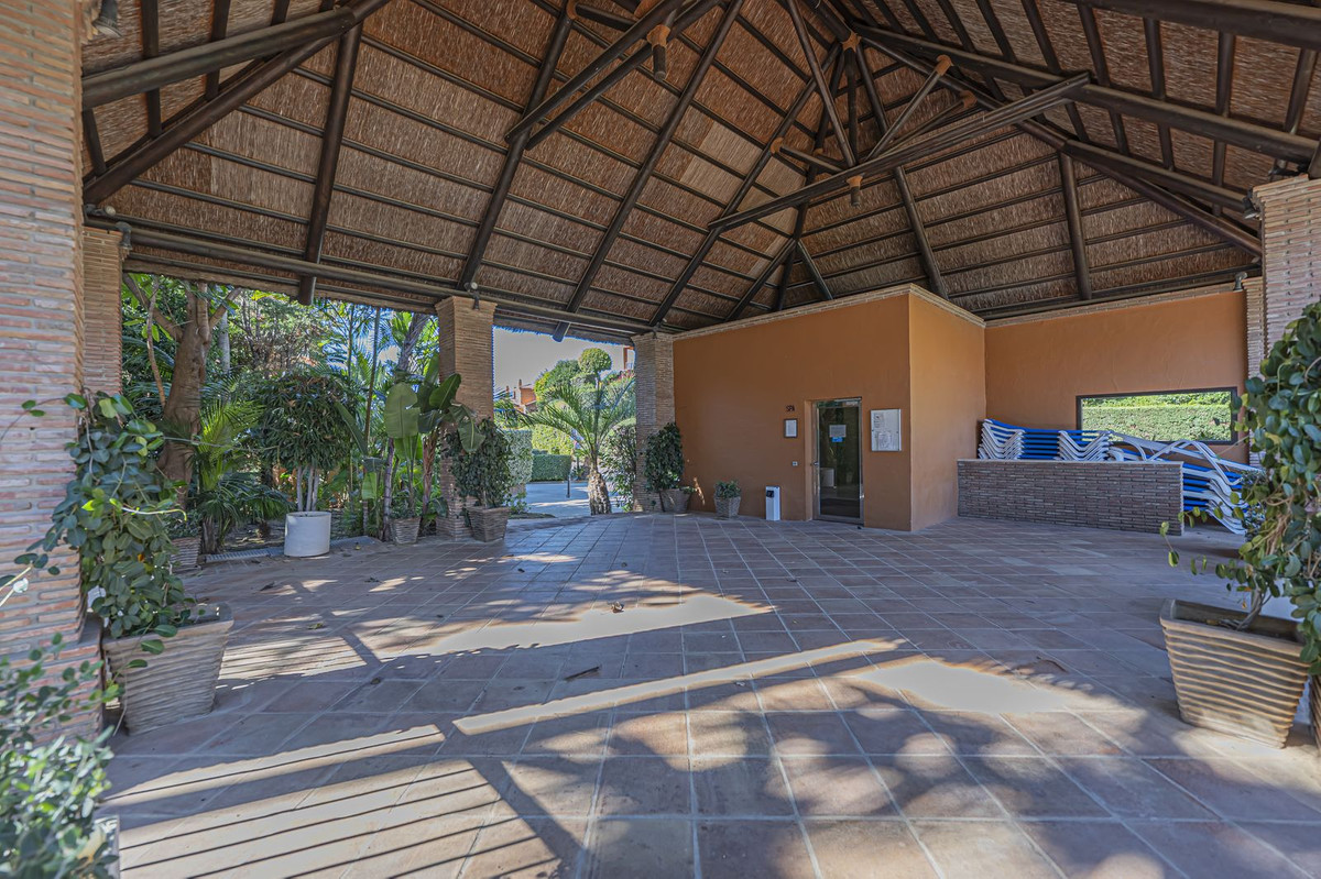 Appartement te koop in Atalaya | 2 slaapkamers H5495068