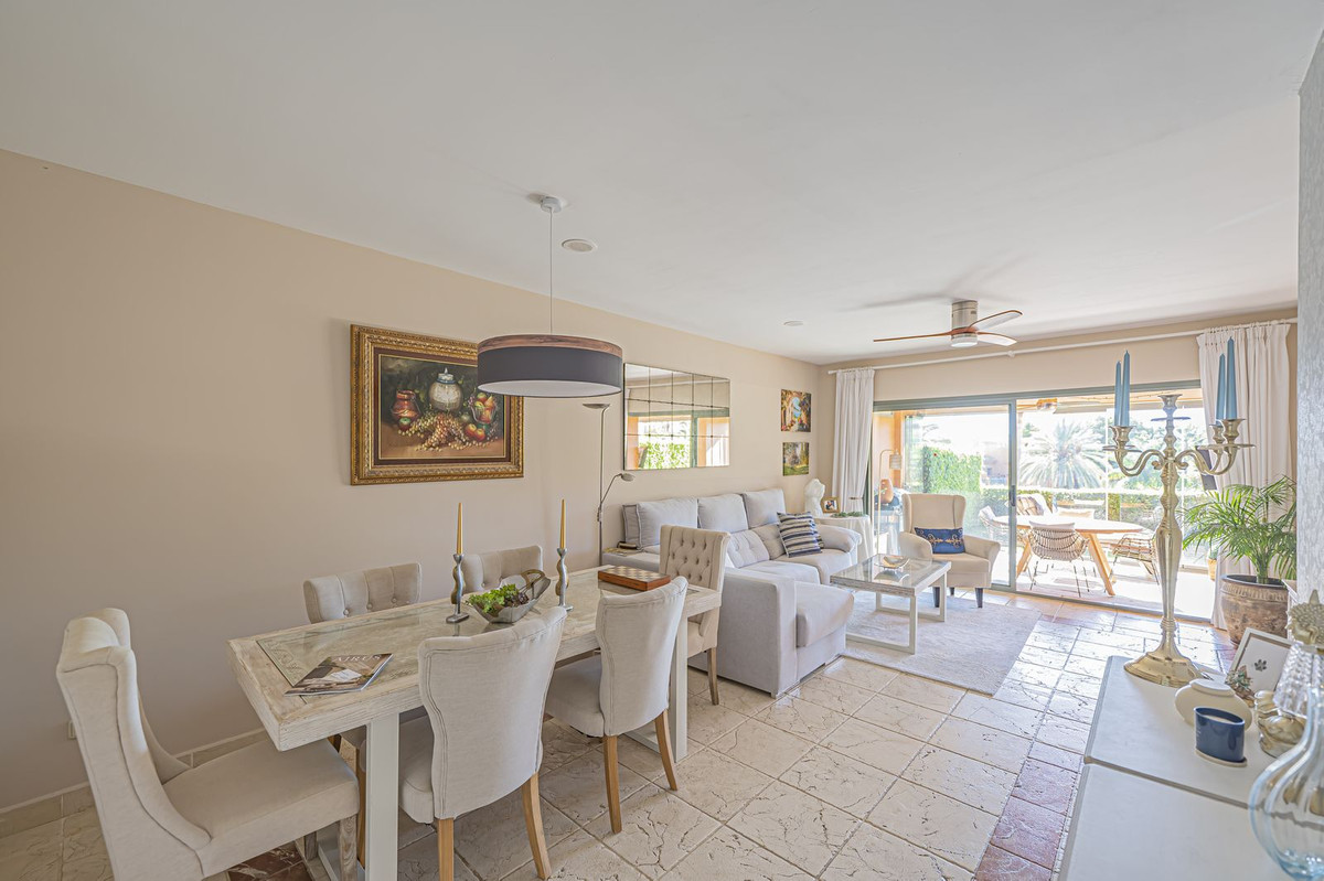 Appartement te koop in Atalaya | 2 slaapkamers H5495068