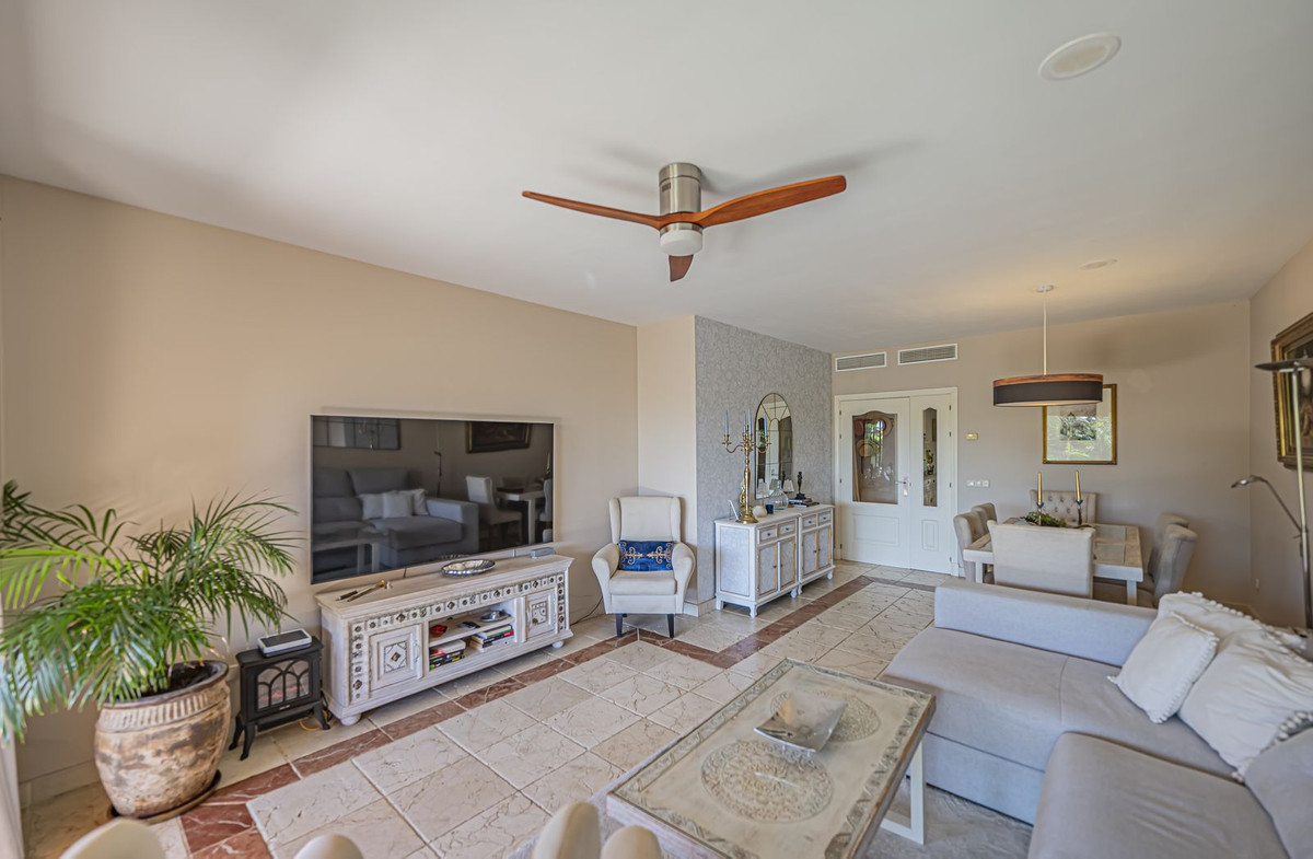 Appartement te koop in Atalaya | 2 slaapkamers H5495068