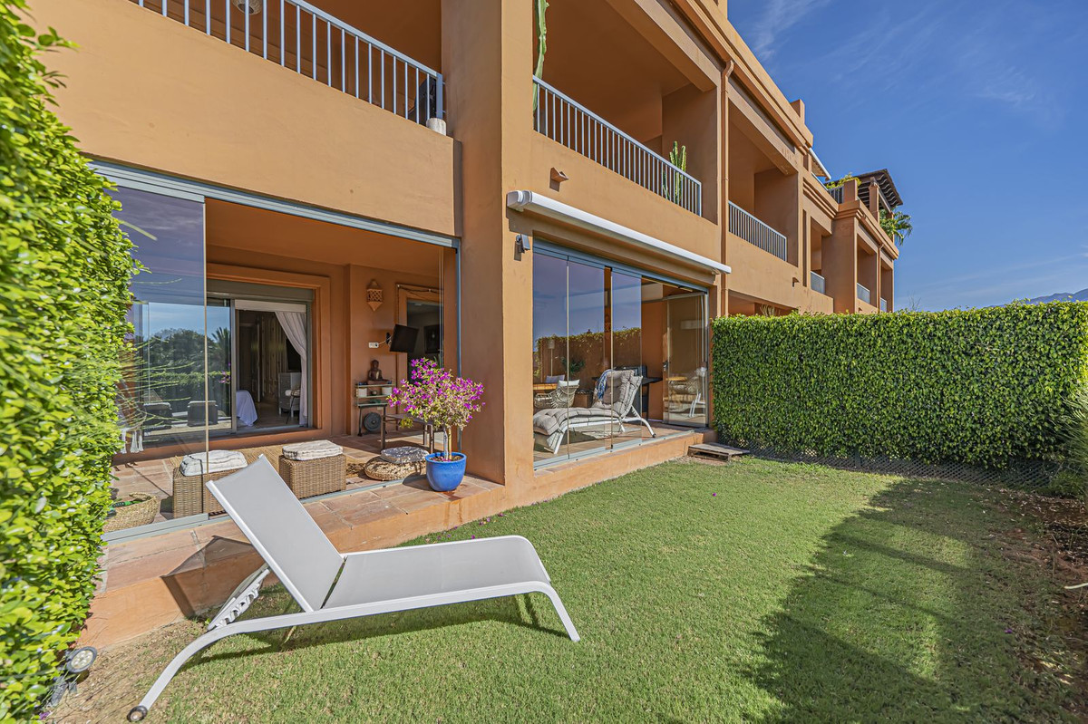 Appartement te koop in Atalaya | 2 slaapkamers H5495068