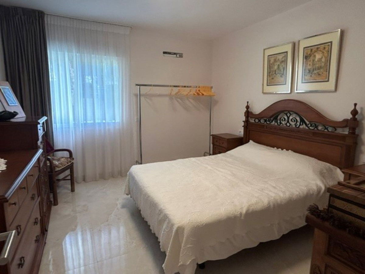 Appartement te koop in Atalaya | 2 slaapkamers H5516053