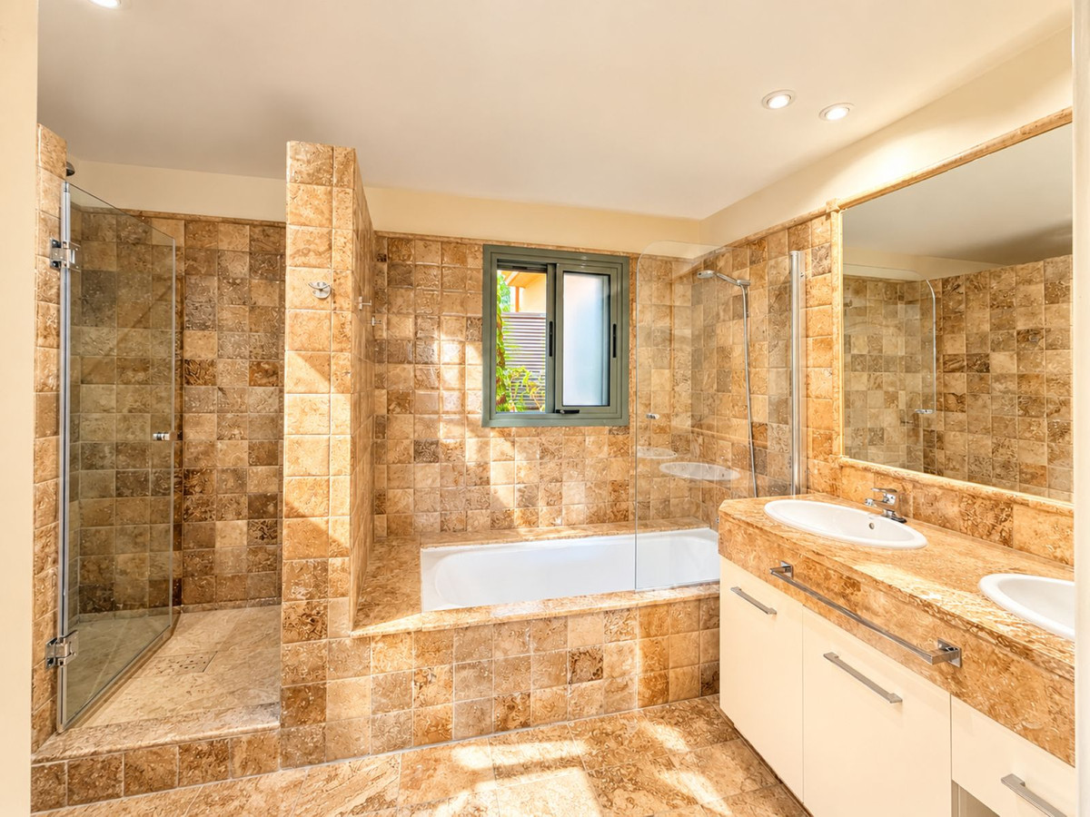 Property main view 40